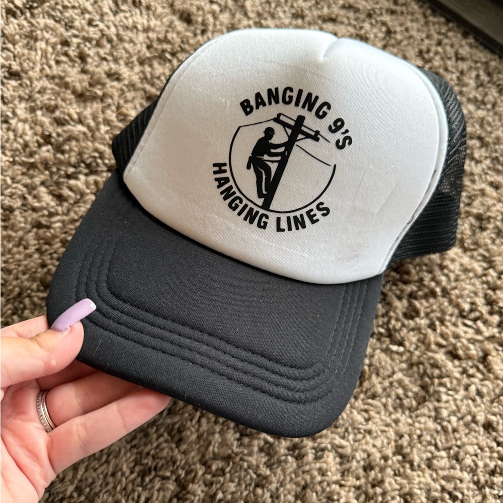 HANDMADE HATS - Picture 7 of 7